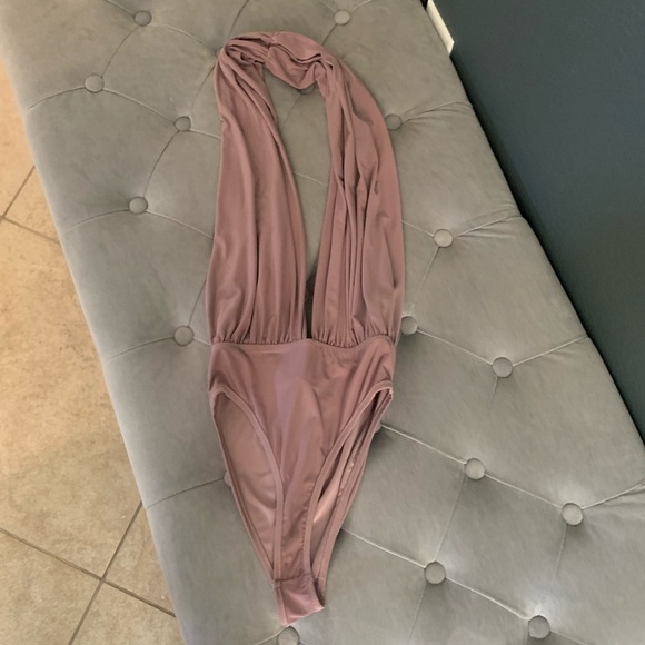 Forever 21 lavender bodysuit. Size small - Picture 2 of 4
